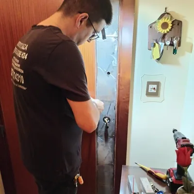 Intervento su una porta interna bloccata